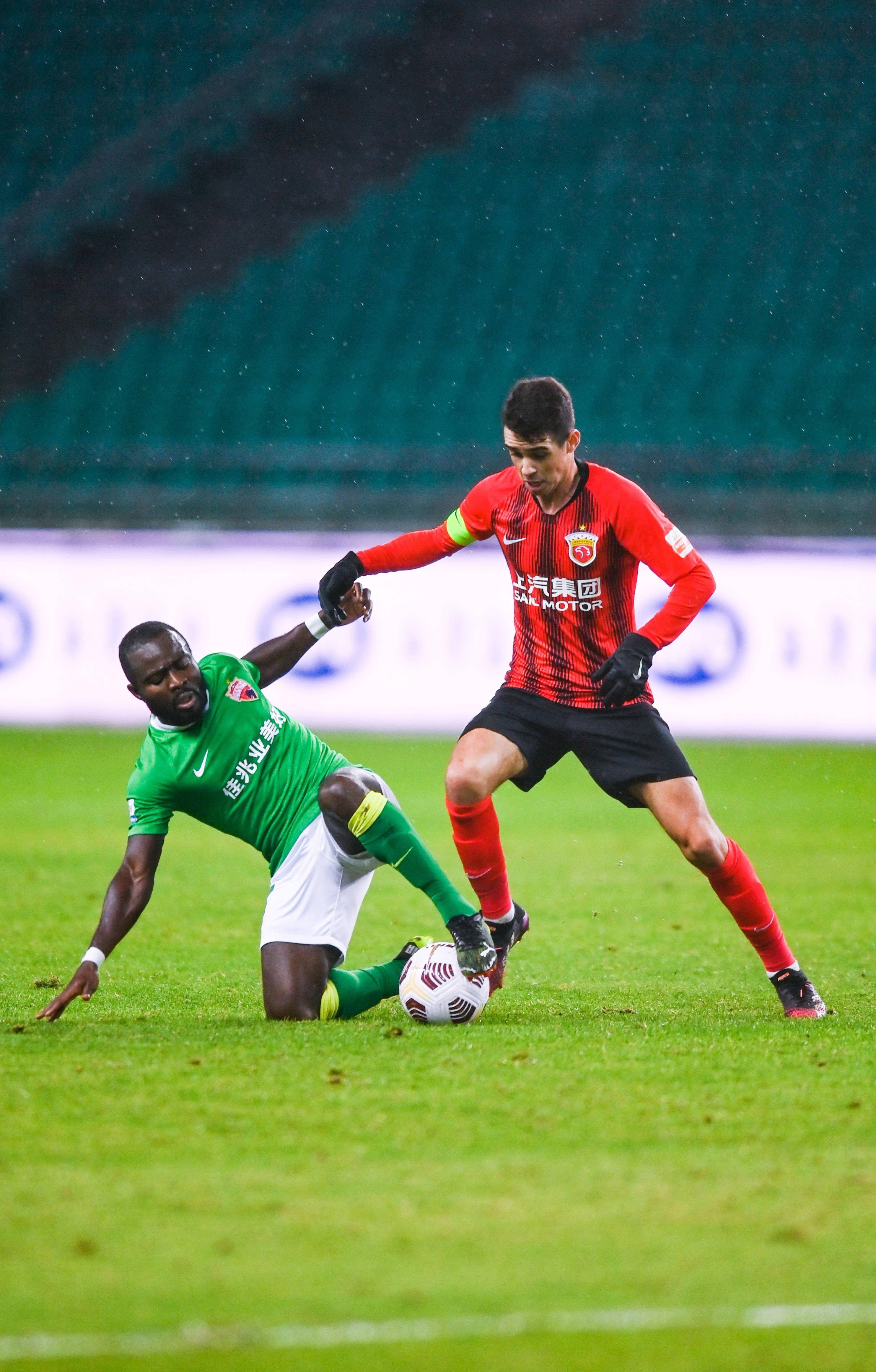 多特高层希 多特高层希