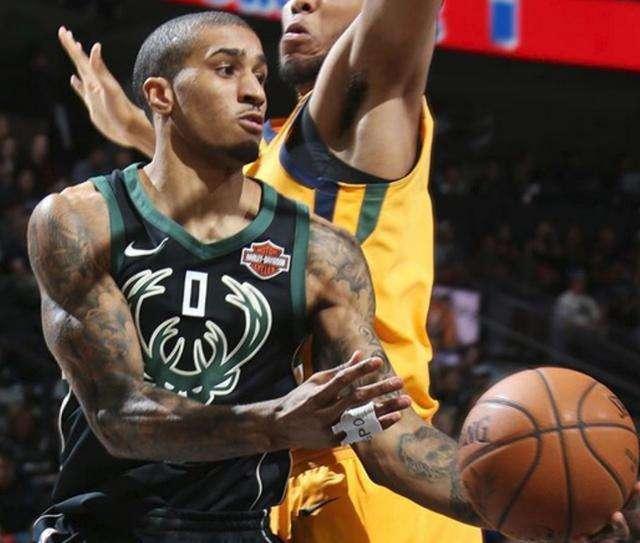 记者指出 记者指出