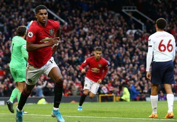 通过他的表 通过他的表