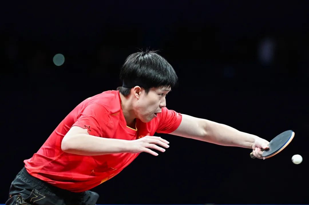 通过一系列 通过一系列