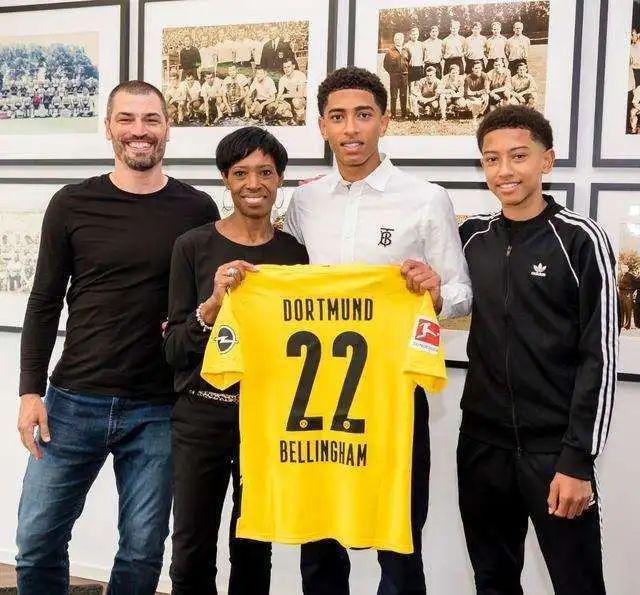 在现代足球 在现代足球