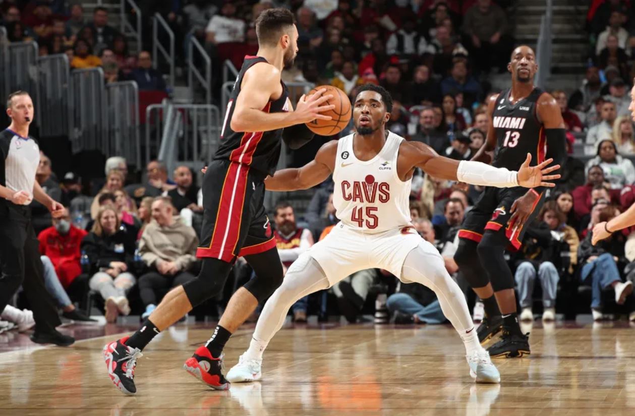 [天下足球]勒沃库森主场两球负于不来梅.