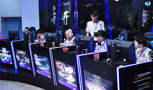 早报：五大联赛重燃战火